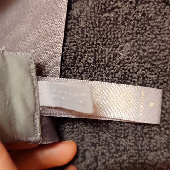 SKIMS Cream and Tan Bra - Picture 2 of 4